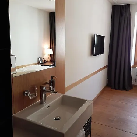 Hotel East West 3*
